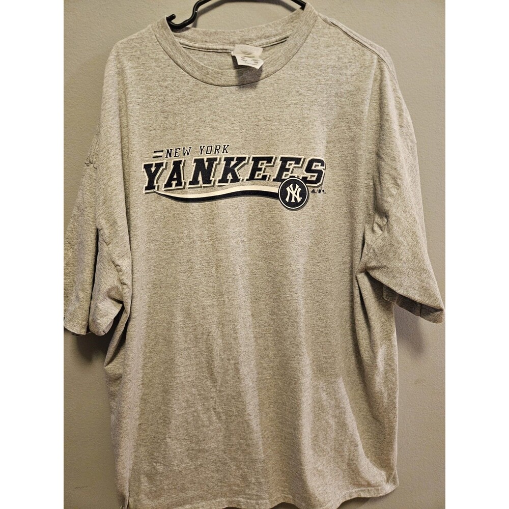 Adidas New York Yankees T Shirt Men’s 2XL Gray MLB Baseball Graphic Tee Y2K